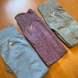 GYM SHARK *LOT* SEAMLESS LEGGINGS